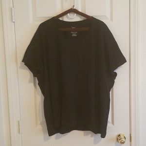 Black V-neck T-shirt 5X